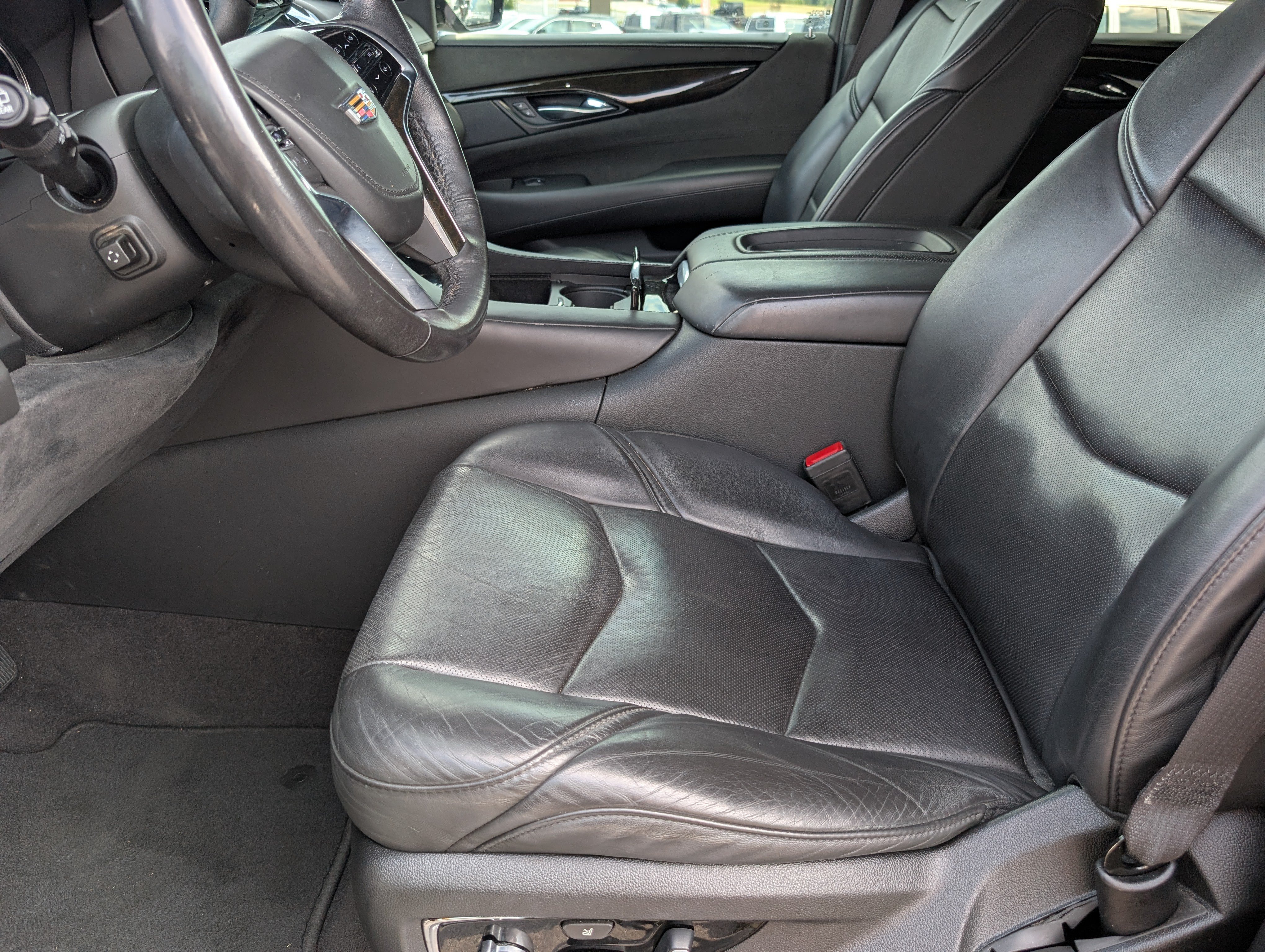 Used 2020 Cadillac Escalade Platinum AWD/4WD image 12