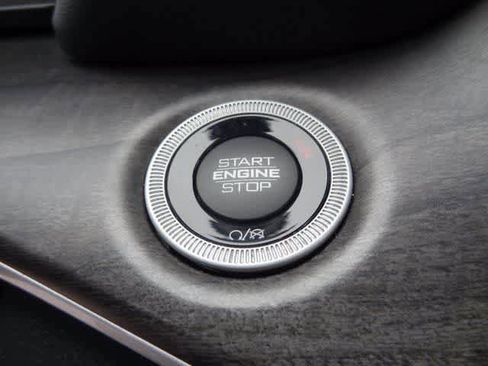 Used 2023 Jeep Grand Cherokee Limited image 21