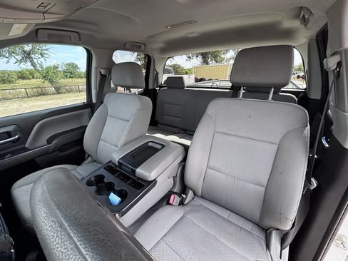 Used 2018 Chevrolet Silverado 2500 W/T w/ WT Convenience Package AWD/4WD image 9