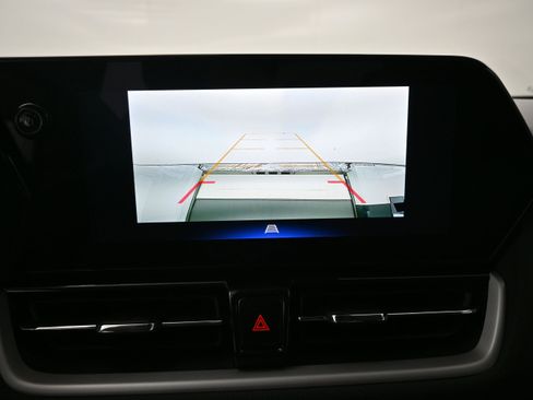 Used 2024 Chevrolet TrailBlazer LT w/ Convenience Package AWD/4WD image 18