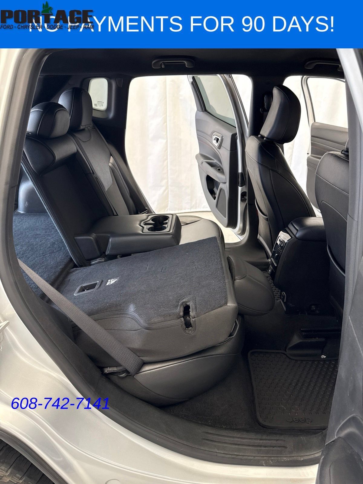 Used 2025 Jeep Compass Trailhawk AWD/4WD image 32