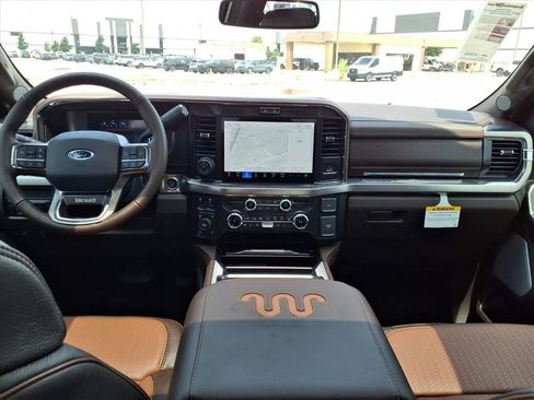 New 2026 Ford F350 King Ranch w/ FX4 Off-Road Package AWD/4WD image 7