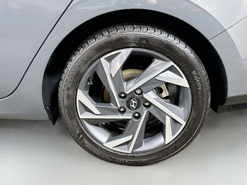 Certified 2024 Hyundai Elantra SEL w/ Convenience Package FWD image 30