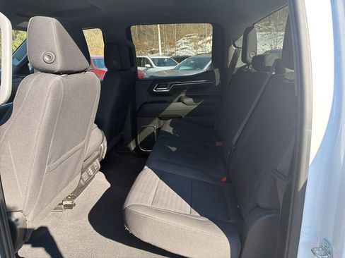 Used 2023 Chevrolet Silverado 1500 LT image 12