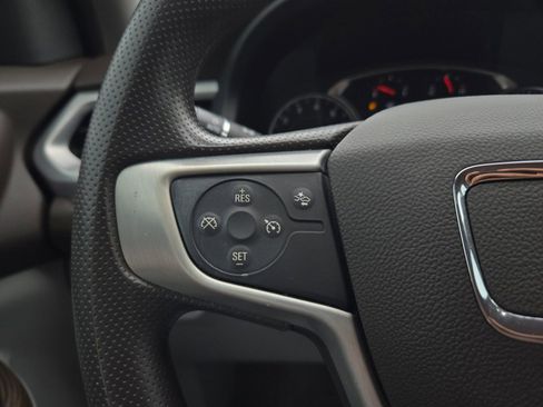 Used 2023 GMC Acadia SLE w/ Driver Convenience Package FWD image 15