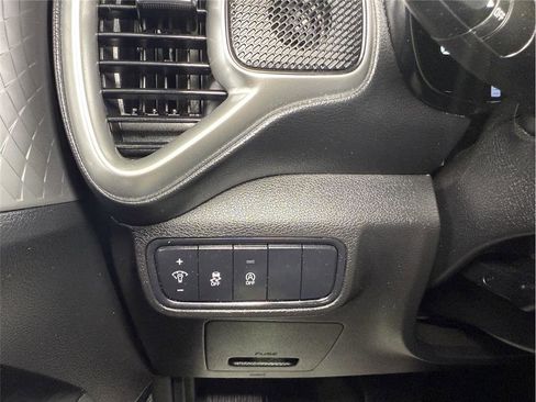 Used 2023 Kia Soul LX w/ LX Technology Package image 33