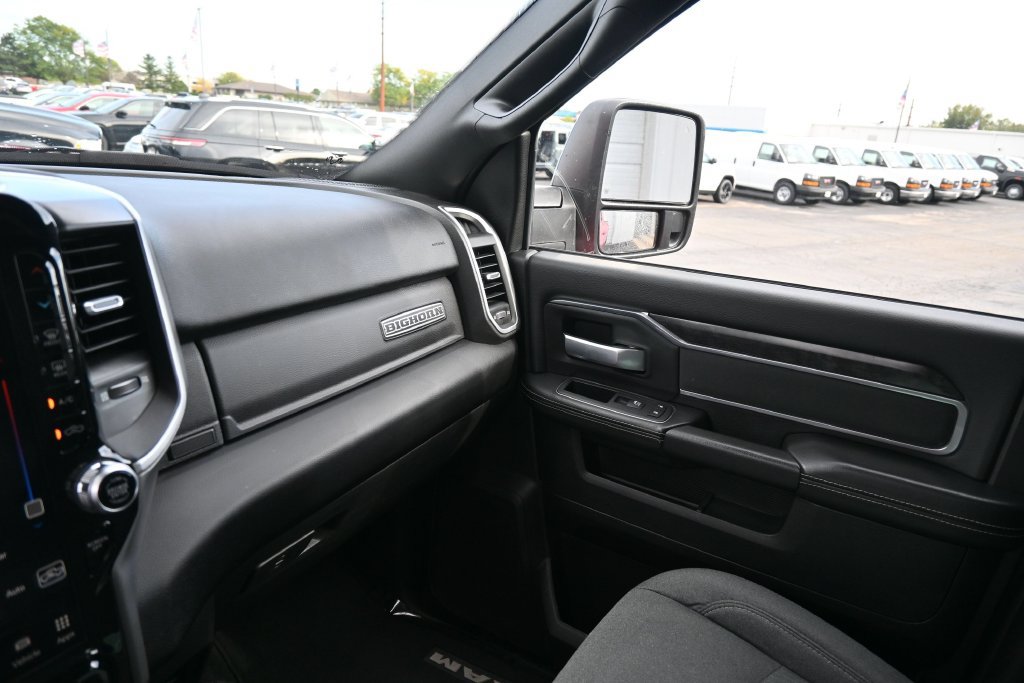 Used 2024 RAM 2500 Big Horn w/ Night Edition AWD/4WD image 35