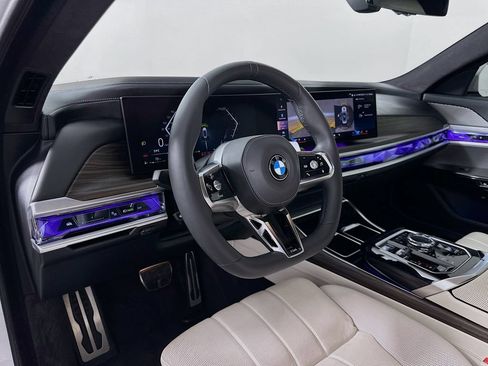 Certified 2024 BMW 760i xDrive w/ Executive Package AWD/4WD image 9