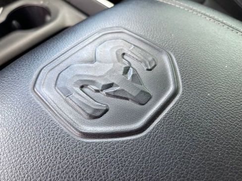 Used 2020 RAM 1500 Laramie AWD/4WD image 27
