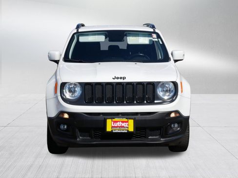 Used 2018 Jeep Renegade Altitude AWD/4WD image 2