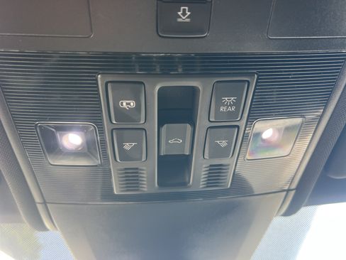 Used 2023 Volkswagen Atlas Cross Sport SEL R-Line AWD/4WD image 42