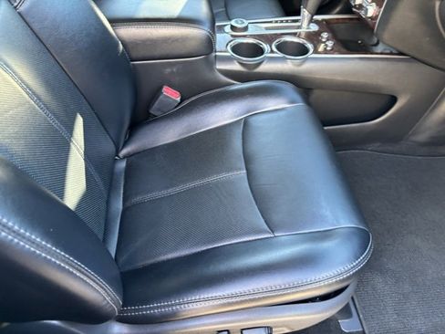 Used 2013 Nissan Pathfinder Platinum image 24