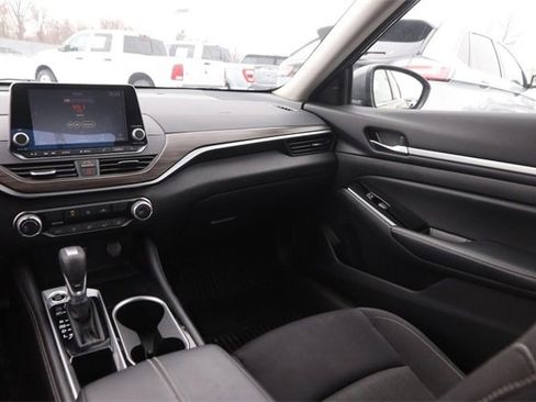 Used 2023 Nissan Altima 2.5 SV image 23