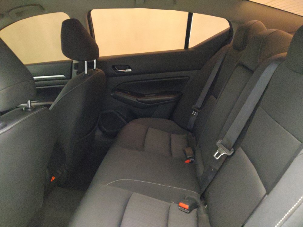 Used 2022 Nissan Altima 2.5 SV FWD image 18