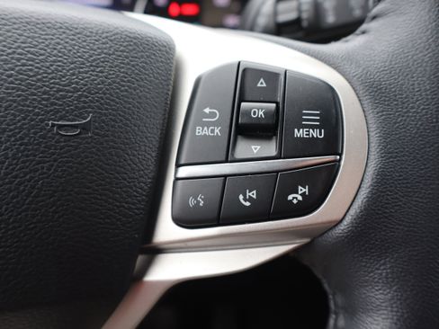 Used 2023 Ford Explorer XLT w/ Equipment Group 202A image 19