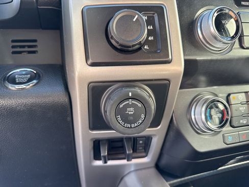 Used 2020 Ford F150 Lariat w/ Equipment Group 502A Luxury image 27