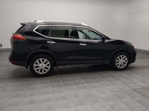 Used 2017 Nissan Rogue S w/ S Appearance Package FWD image 10