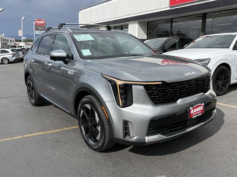 Used 2025 Kia Sorento SX Prestige AWD/4WD image 2