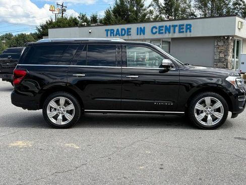 Certified 2023 Ford Expedition Platinum AWD/4WD image 2