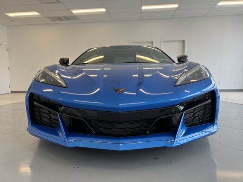 Used 2024 Chevrolet Corvette Z06 w/ Battery Protection Package image 2