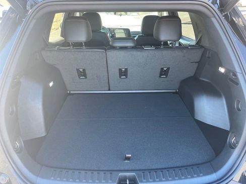 New 2026 Chevrolet Equinox LT w/ Convenience Package II image 32