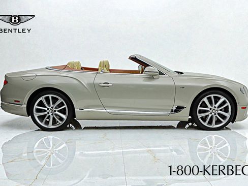 Used 2020 Bentley Continental GT image 24