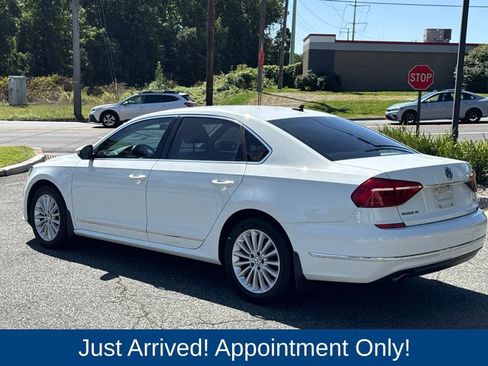 Used 2016 Volkswagen Passat 1.8T SE FWD image 5