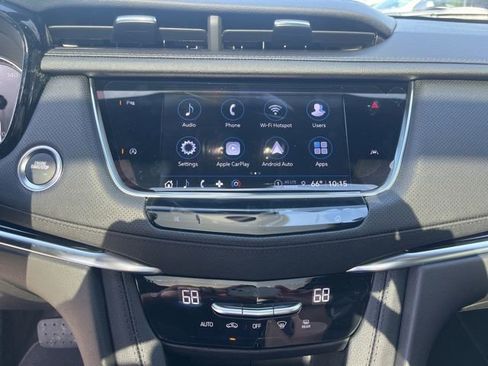 New 2025 Cadillac XT6 Luxury image 24