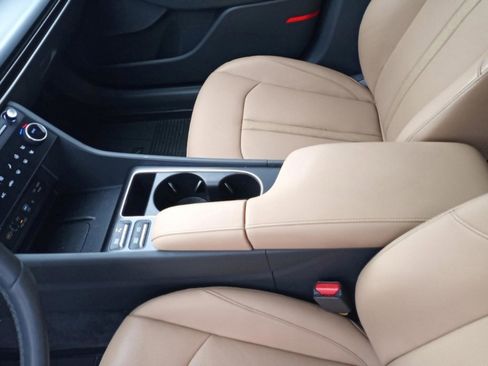 Used 2025 Hyundai Sonata Limited image 22