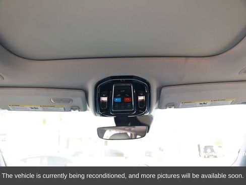 Used 2022 Jeep Grand Cherokee Overland image 32