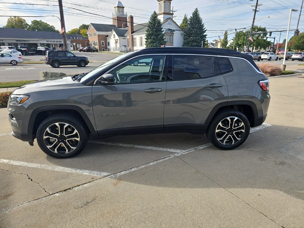 Certified 2023 Jeep Compass Limited AWD/4WD image 11