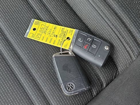 Used 2022 Volkswagen Tiguan S FWD image 34
