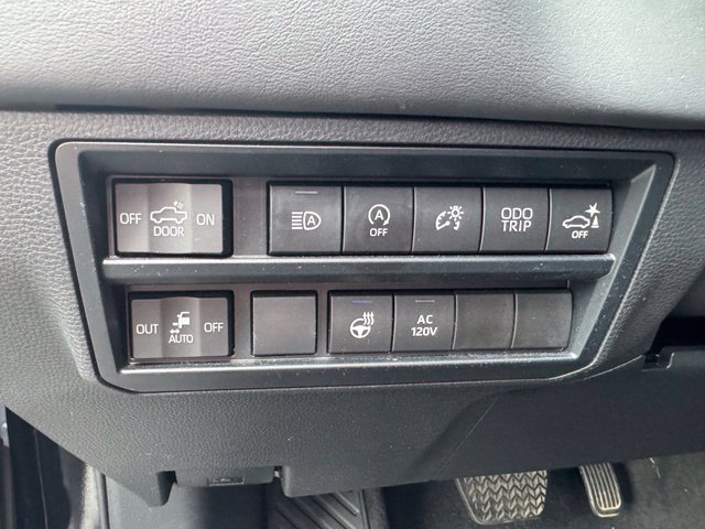 Used 2023 Toyota Tundra Platinum w/ Advanced Package AWD/4WD image 21