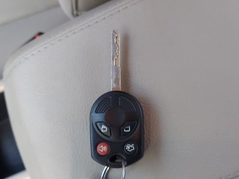 Used 2018 Ford Focus SE FWD image 28