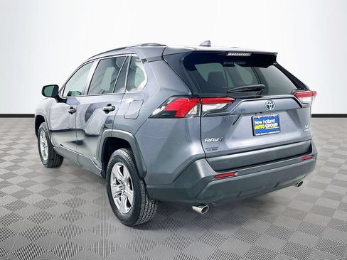 Used 2024 Toyota RAV4 LE AWD/4WD image 5