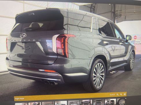 Used 2025 Hyundai Palisade Calligraphy image 4