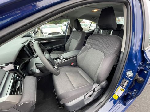 Used 2025 Toyota Camry LE image 36