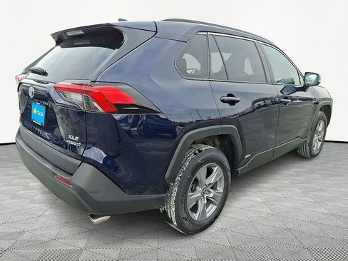 Used 2022 Toyota RAV4 XLE image 7