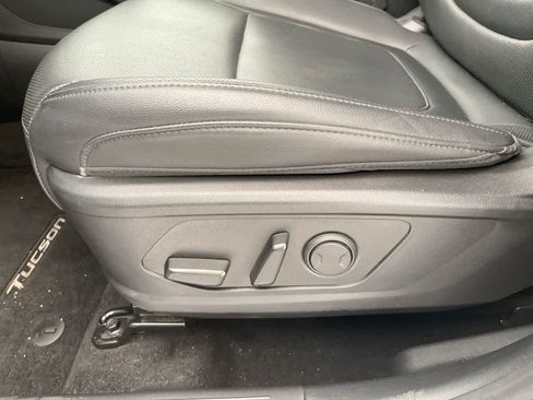 Used 2023 Hyundai Tucson SEL w/ Convenience Package AWD/4WD image 12