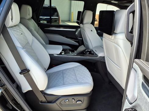 Certified 2026 Cadillac Escalade V AWD/4WD image 13