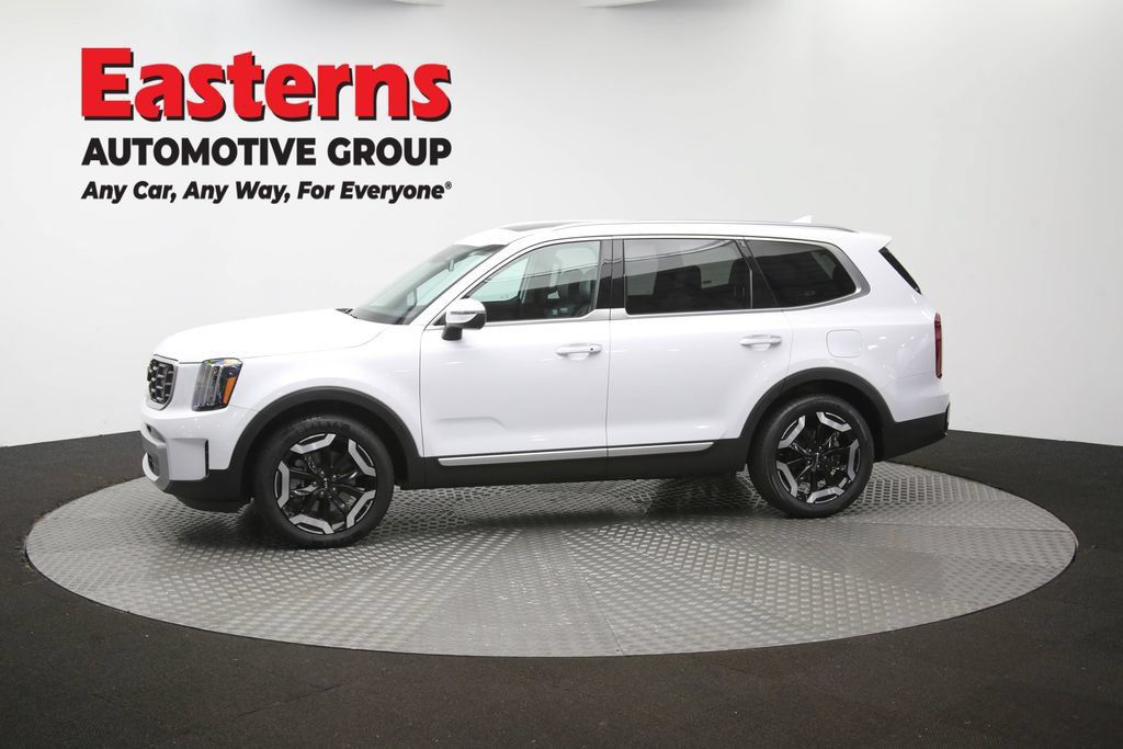 Used 2025 Kia Telluride S FWD image 61