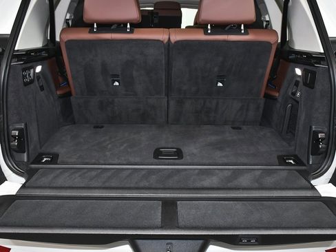 Used 2026 BMW X7 xDrive40i image 91