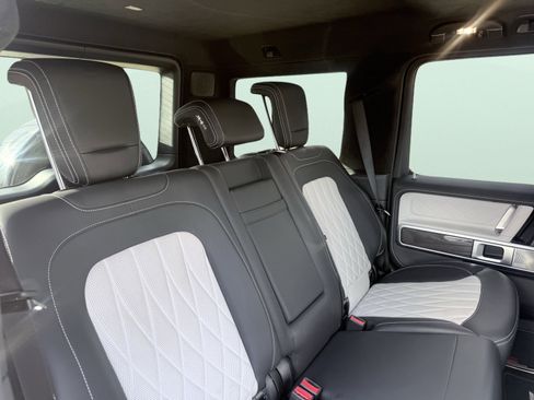 Used 2023 Mercedes-Benz G 550 image 43