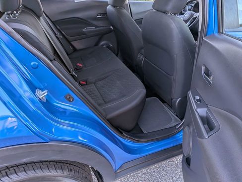 Used 2023 Nissan Kicks SV image 32