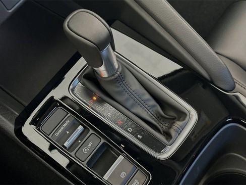 New 2025 Acura Integra image 17