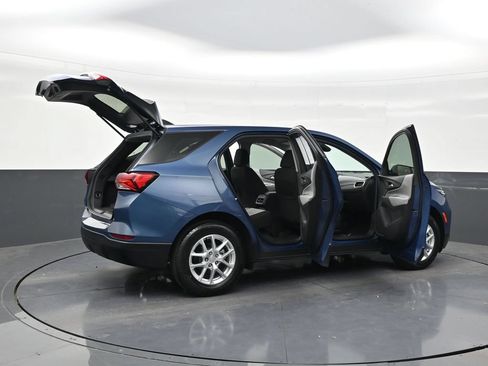 Used 2024 Chevrolet Equinox LS FWD image 28