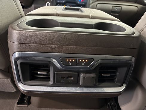 Used 2022 Chevrolet Silverado 3500 LTZ w/ LTZ Premium Package image 22