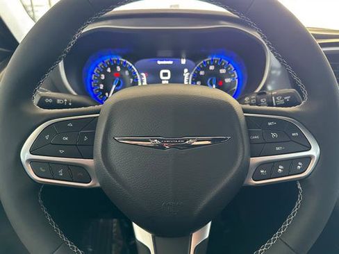 New 2026 Chrysler Pacifica Select image 21