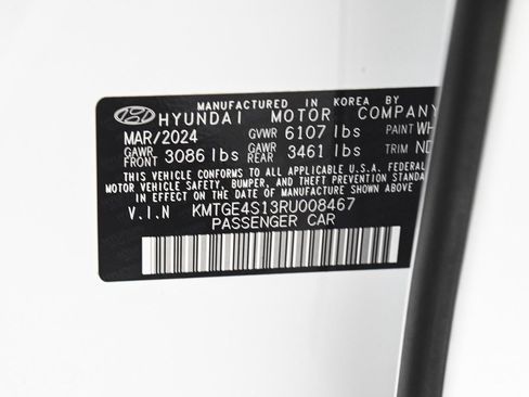 Used 2024 Genesis G80 image 13