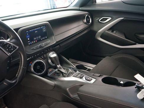 Used 2023 Chevrolet Camaro LT RWD image 10
